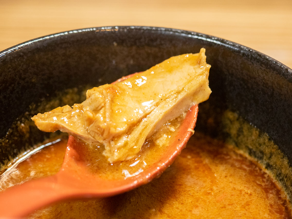 志堂：濃厚豚骨魚介辛つけ麺