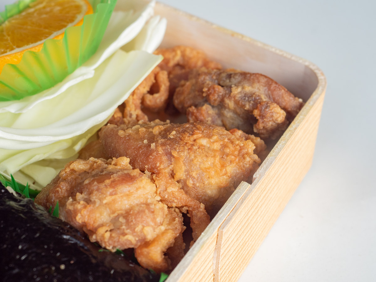 むすびのむさし福山箕島店：若鶏むすび
