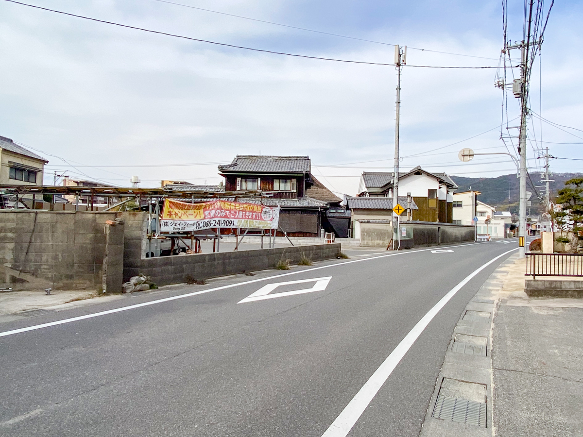 いしはるうどん:駐車場